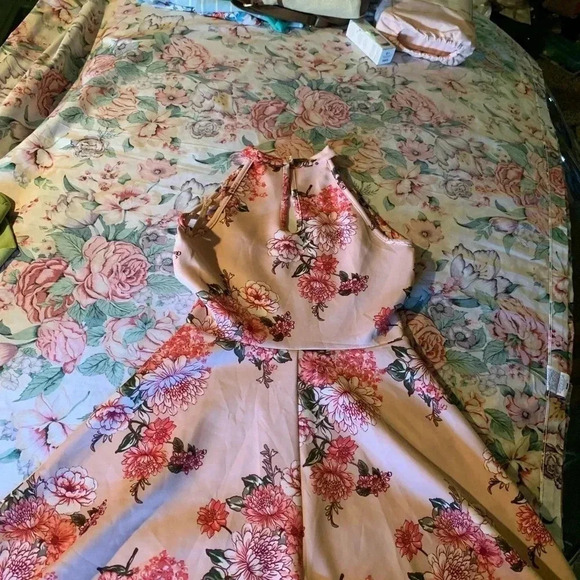 No Boundaries Flower Pattern Ladies Dress Size (7-8) - Picture 3 of 10